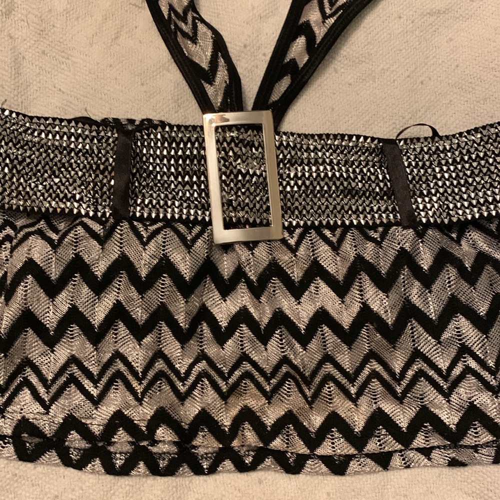 Lingerie - Picture 3 of 8